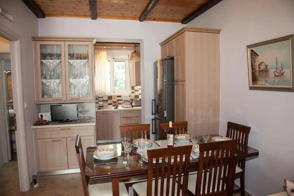 Irini'S Traditional Kefalonian House Lixouri Holiday home