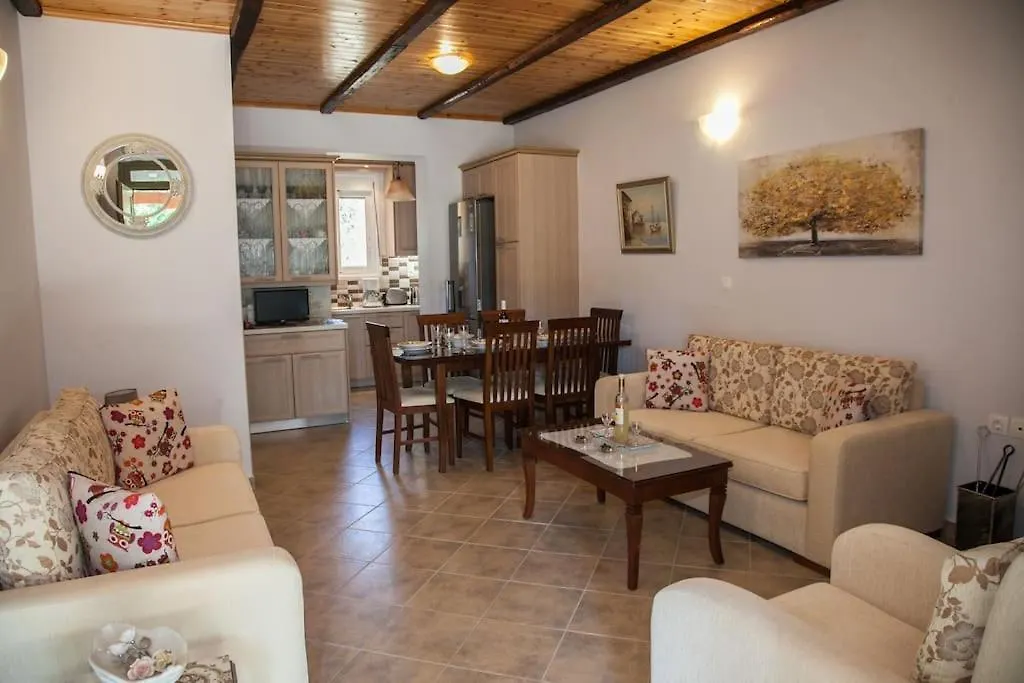 Irini'S Traditional Kefalonian House Lixouri Holiday home